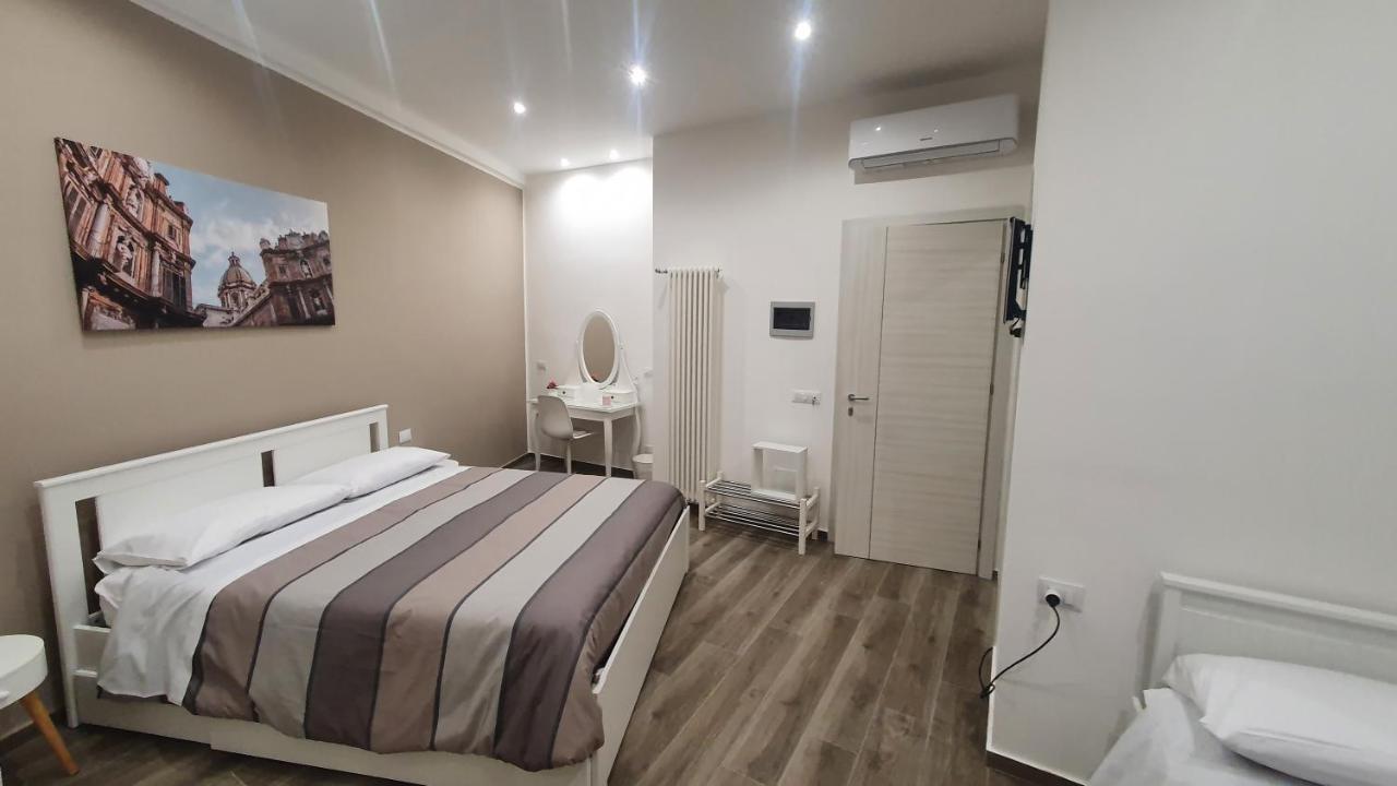 Garibaldi Rooms 29 - Piazza Marina A Palermo - In Pieno Centro. Exterior photo