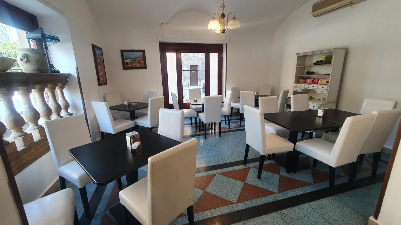 Garibaldi Rooms 29 - Piazza Marina A Palermo - In Pieno Centro. Exterior photo